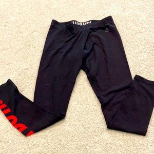 Black Nike leggings
